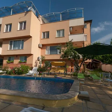 Apartment Big Terrace 2bd Sea View Suite-pool&bbq Warna
